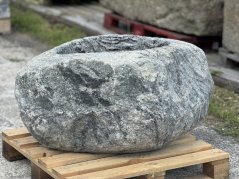 Kamenný balvan / květináč