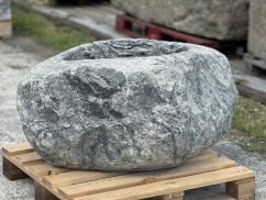 Kamenný balvan / květináč