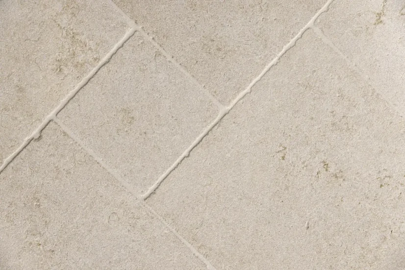 Vápencová dlažba - AVALON - Rozměry: 60-90 x 40 x 3 cm