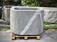 Kamenná nádrž / kamenka