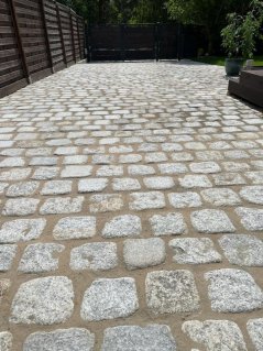 Velké dlažební kostky - bubnované