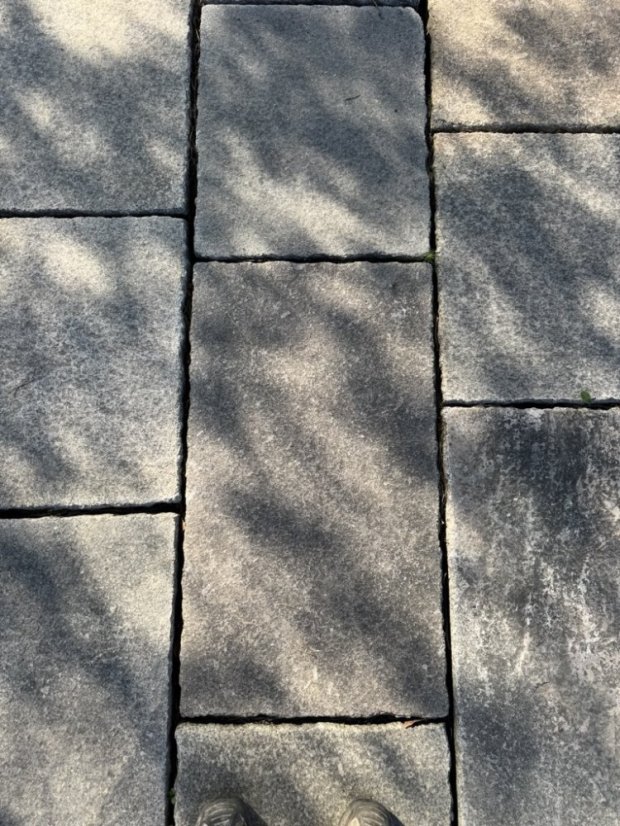 Dlažba Antik s hladkým povrchem - Rozměry: Různé délky x 50 x 4 cm